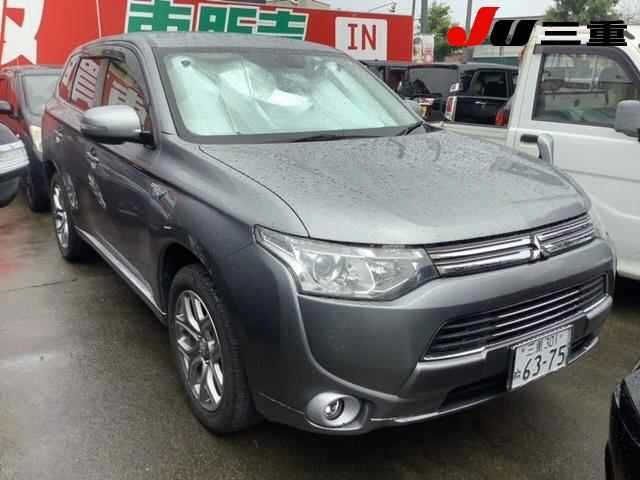 2556 MITSUBISHI OUTLANDER PHEV 2013 г. (JU Mie)